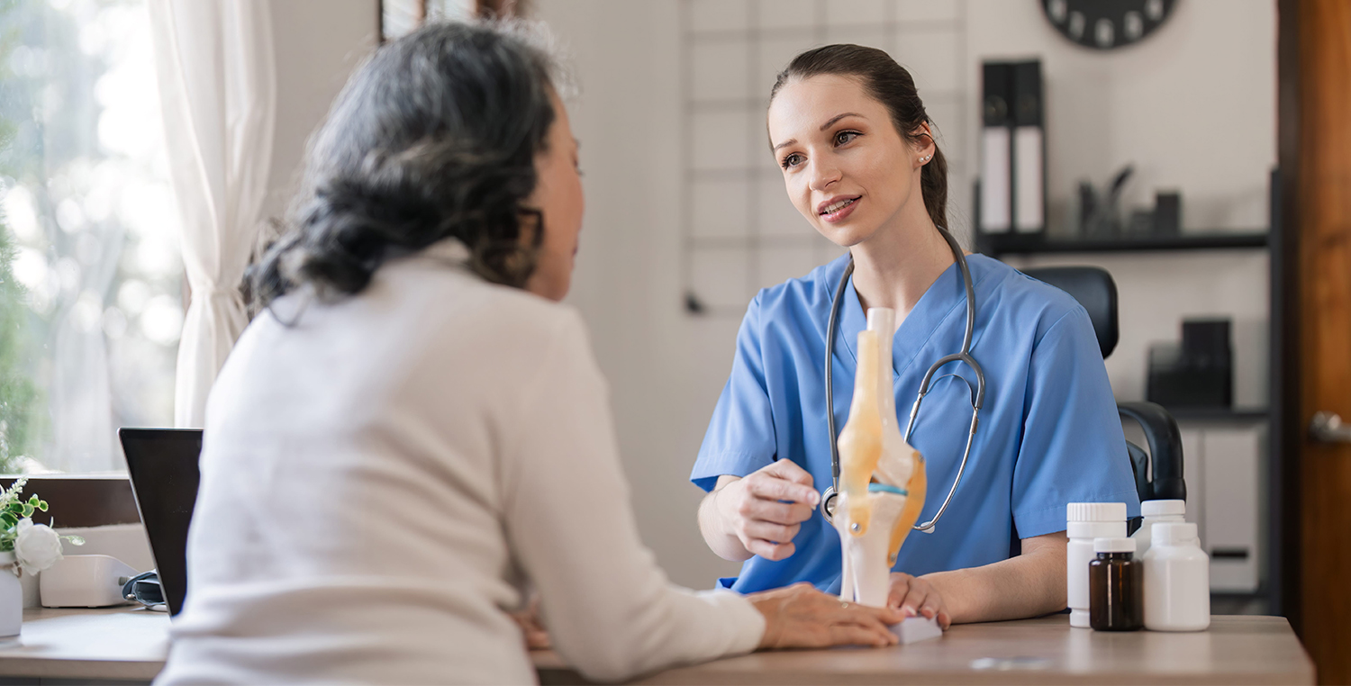 Kemik Erimesi Sessiz İlerliyor: Bu Belirtileri Hafife Almayın!